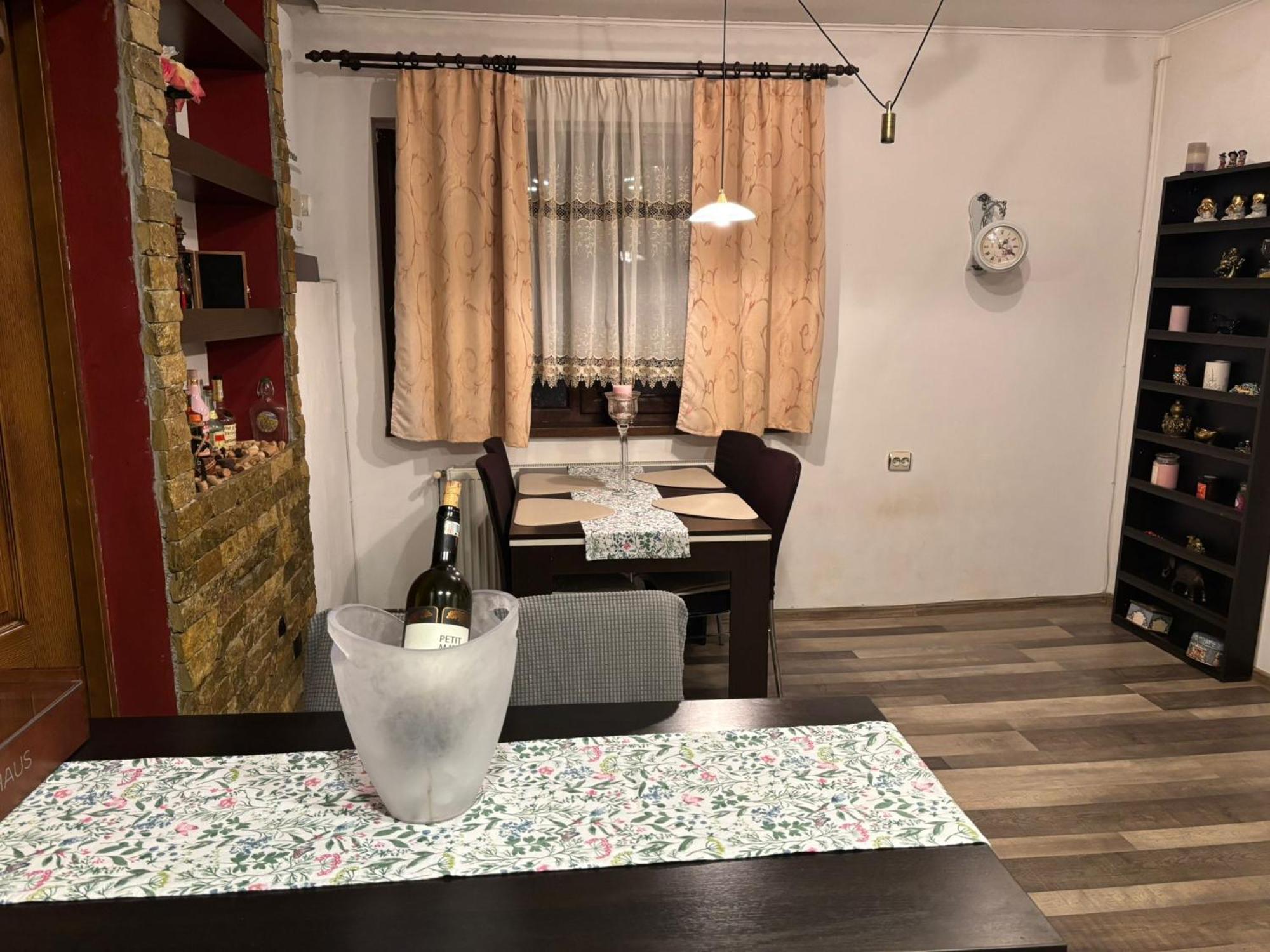 E'milu Apartment